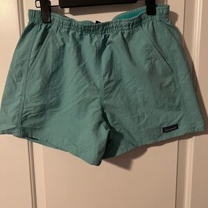 Patagonia Womens Baggies Medium 5 inch inseam